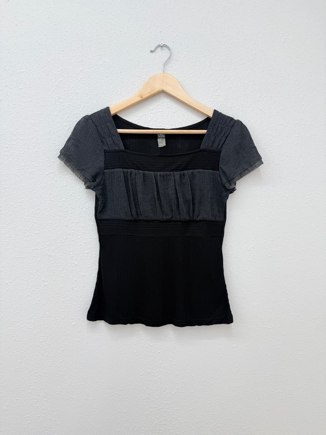 빈티지 블랙 프릴 슬림 블리우스 상품이미지2