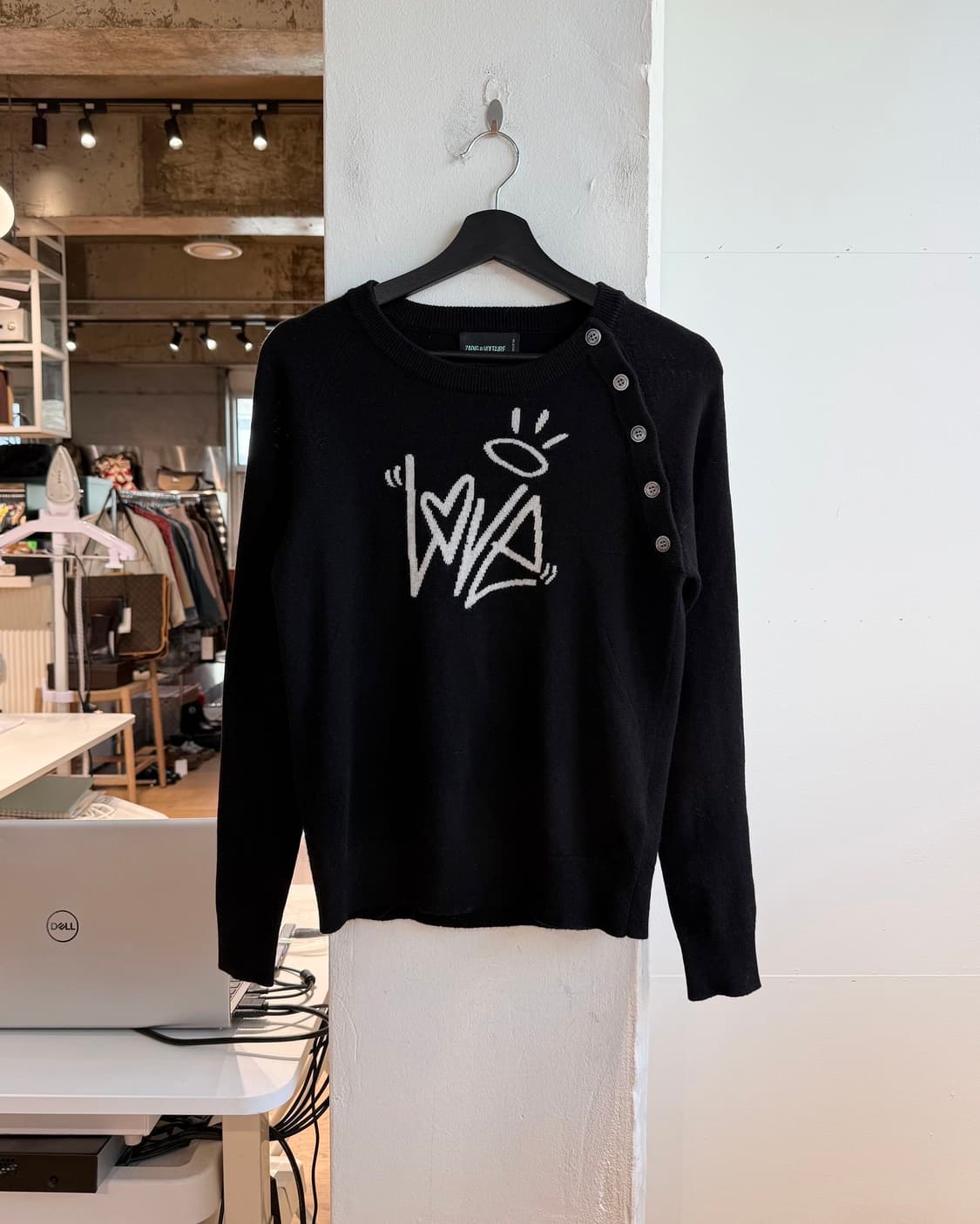 쟈딕앤볼테르 블랙 러브 캐시미어 니트  상품이미지2