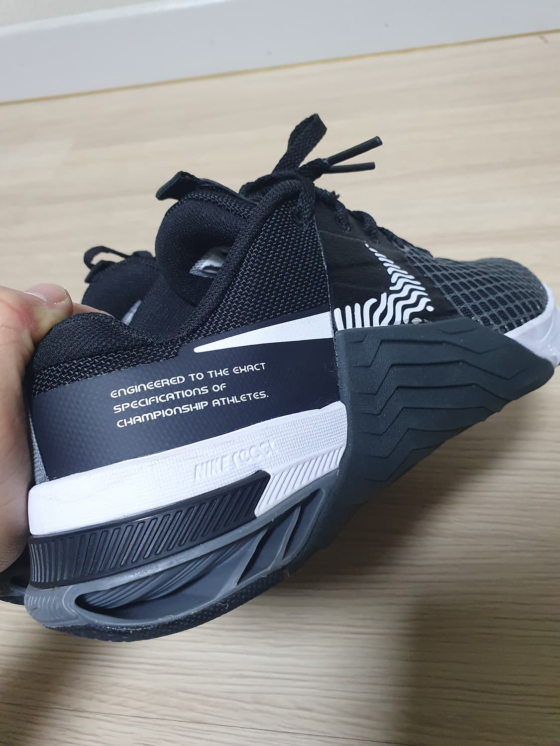 나이키 메트콘8 트레이닝화 245 상품이미지6