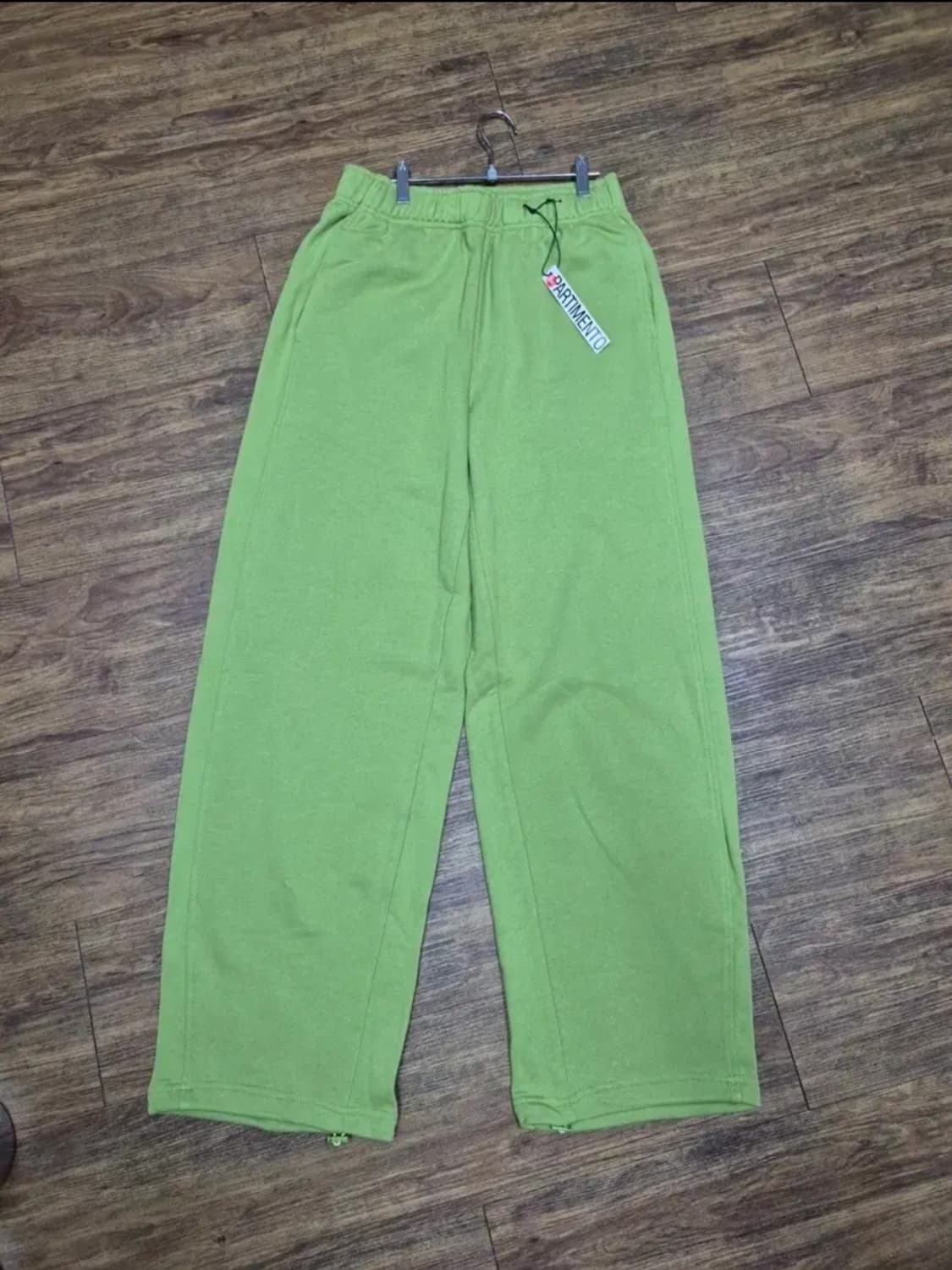 [미사용] 파르티멘토우먼 스웻팬츠 S 그린  + 핫핑크 기모 크롭후드집업 상품이미지6