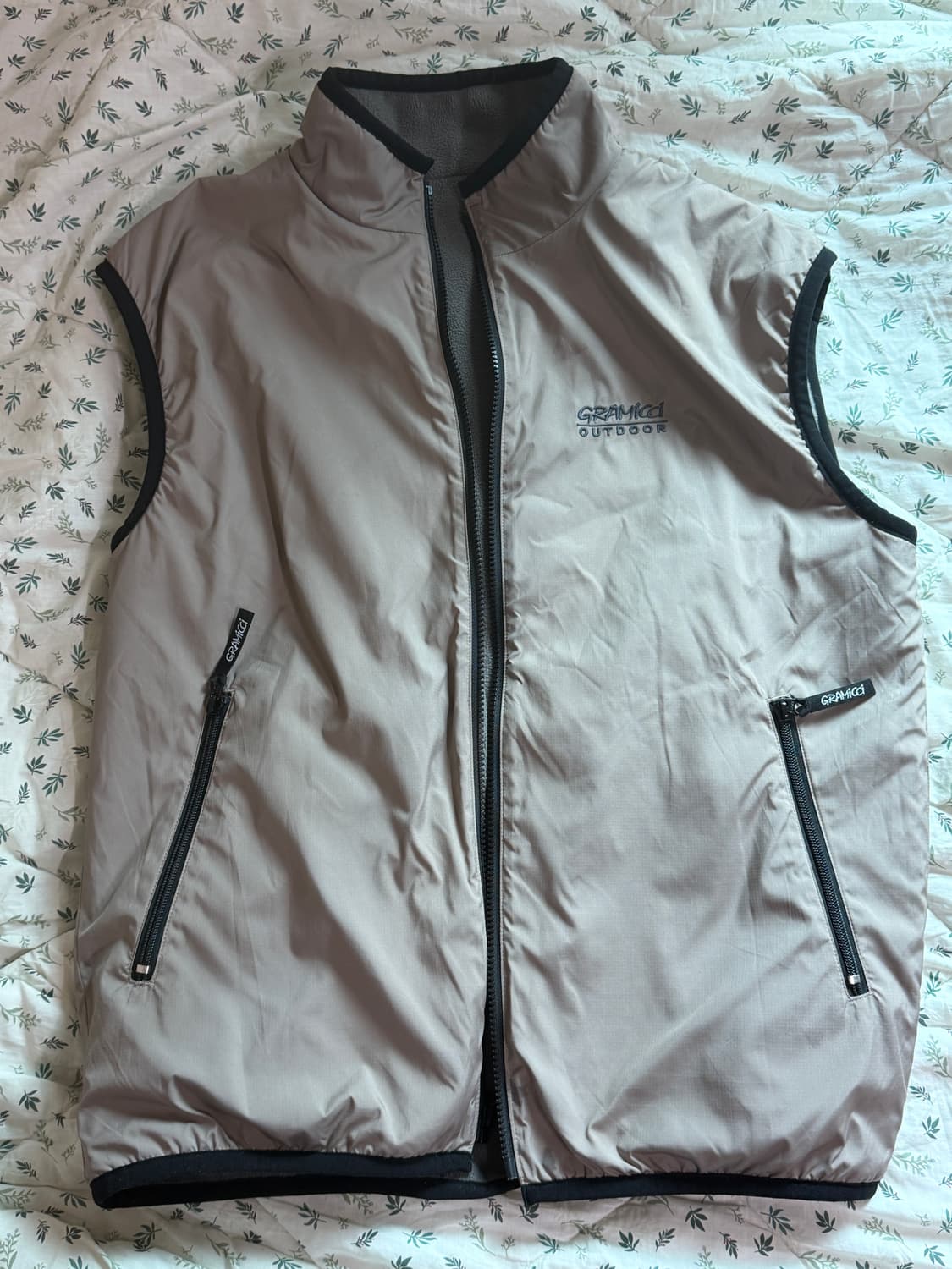 [M] 그라미치 리버시블 플리스 베스트 그레이 상품이미지5