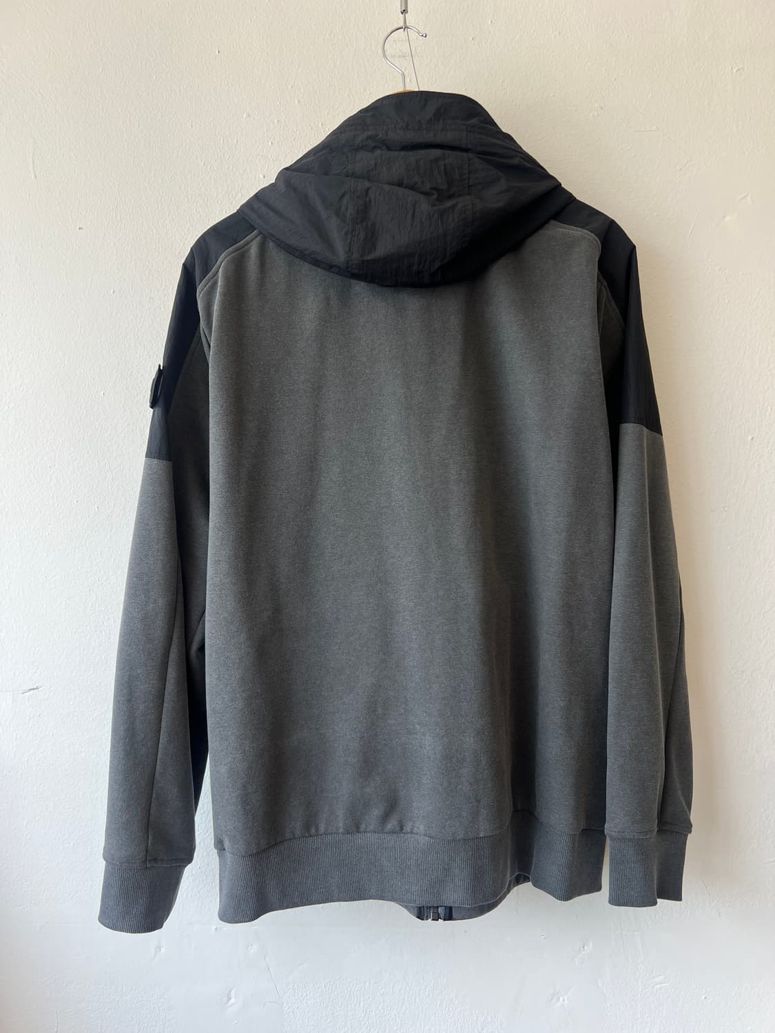 내셔널지오그래픽 남성 차콜 후드집업점퍼 간절기점퍼 상품이미지3