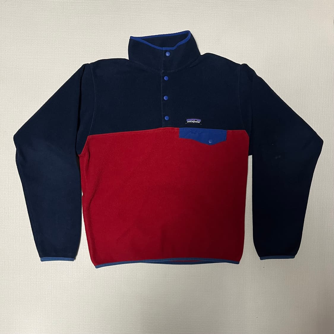 파타고니아 신칠라 네이비/레드 상품이미지1