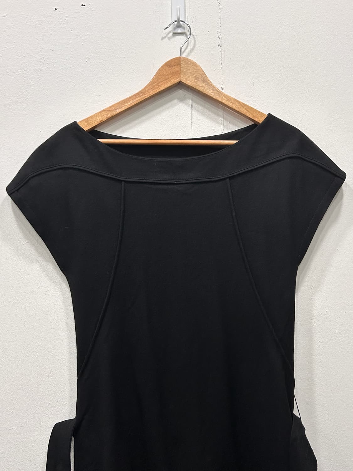 아떼바네사브루노 울 캐시미어 블랙 원피스 36사이즈 상품이미지3