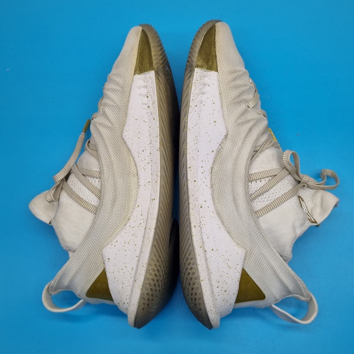 언더아머 커리5 농구화 270 상품이미지5