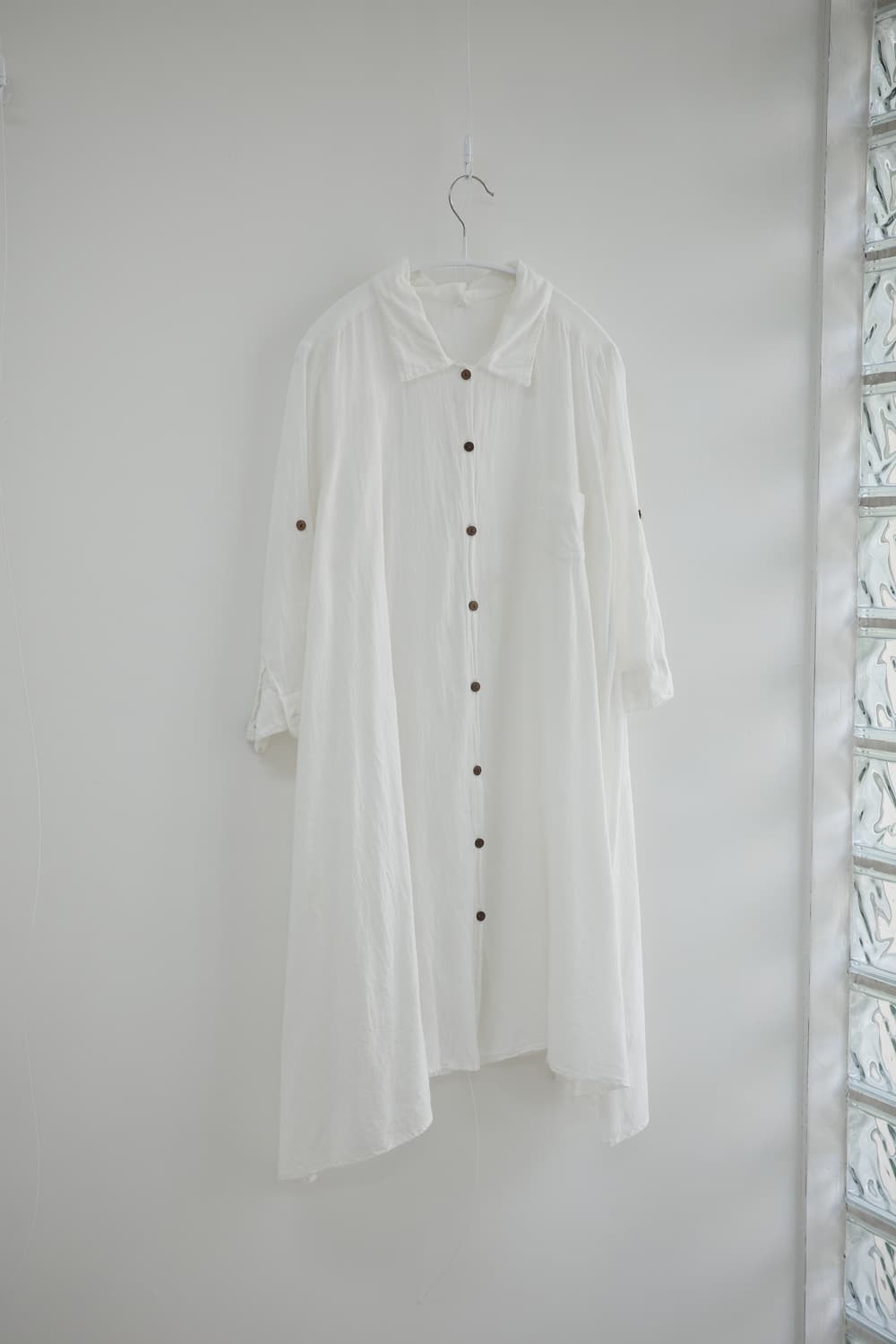 White collar wood button one-piece 상품이미지7