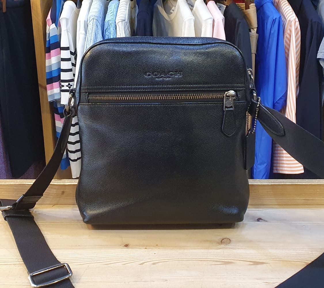 코치 레더 크로스백 상품이미지1