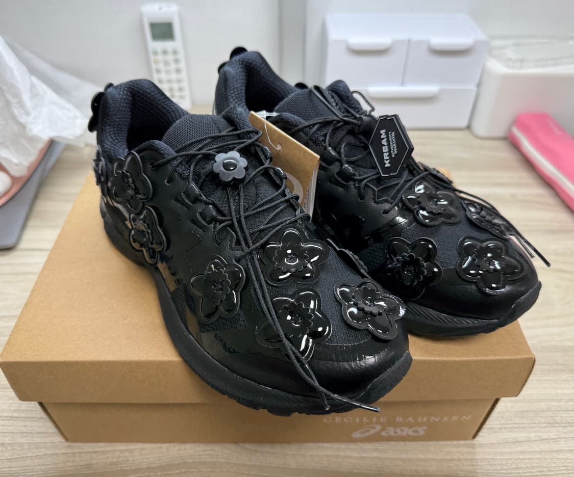 [245] 아식스 x 세실리에 반센 젤 터레인 블랙 새상품 세실리아 반센 상품이미지4