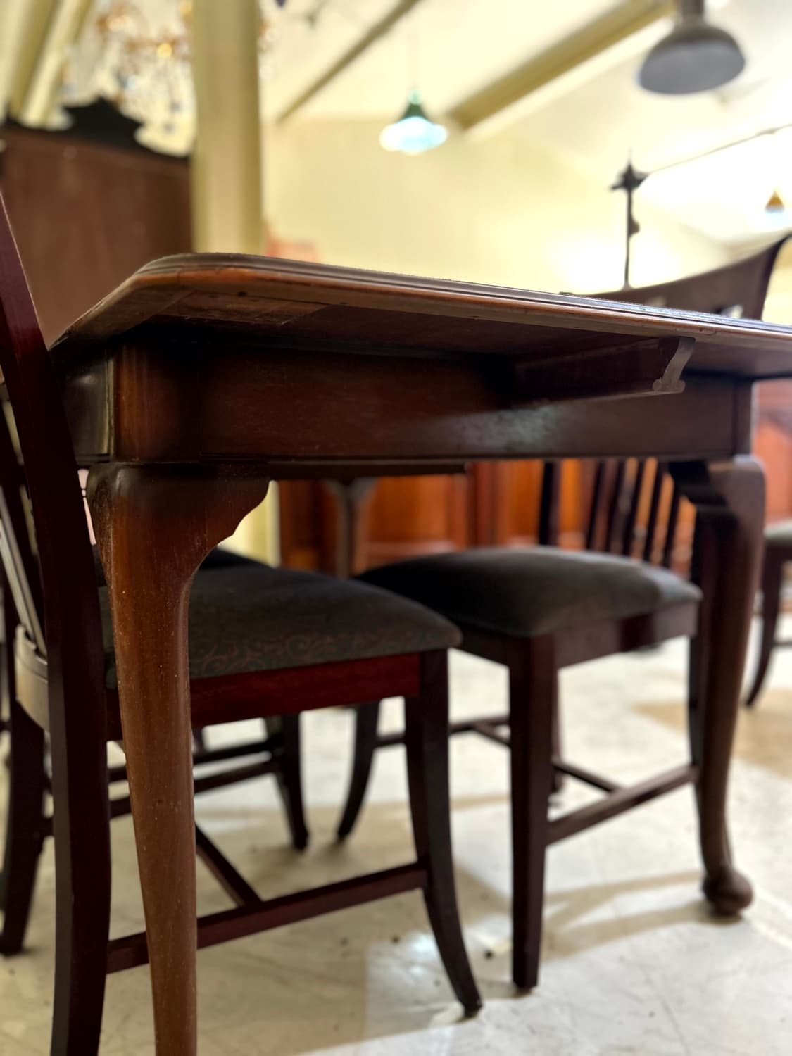 영국 퀸앤스타일 확장식 다이닝 테이블 상품이미지7