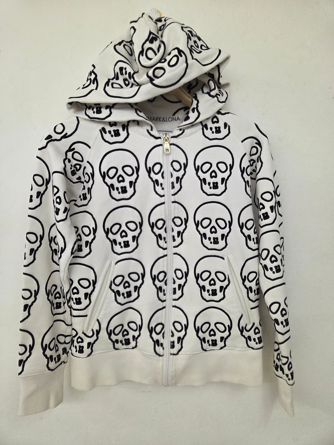 마크앤로나 해골 후드집업 상품이미지1