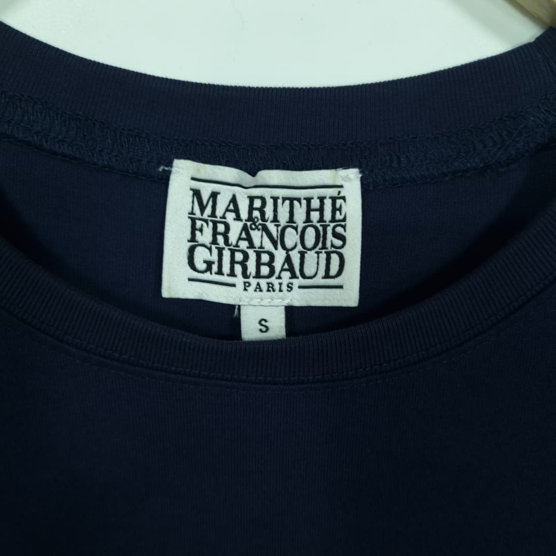 마리떼 프랑소와 저버 네이비 크롭 티셔츠 상품이미지3