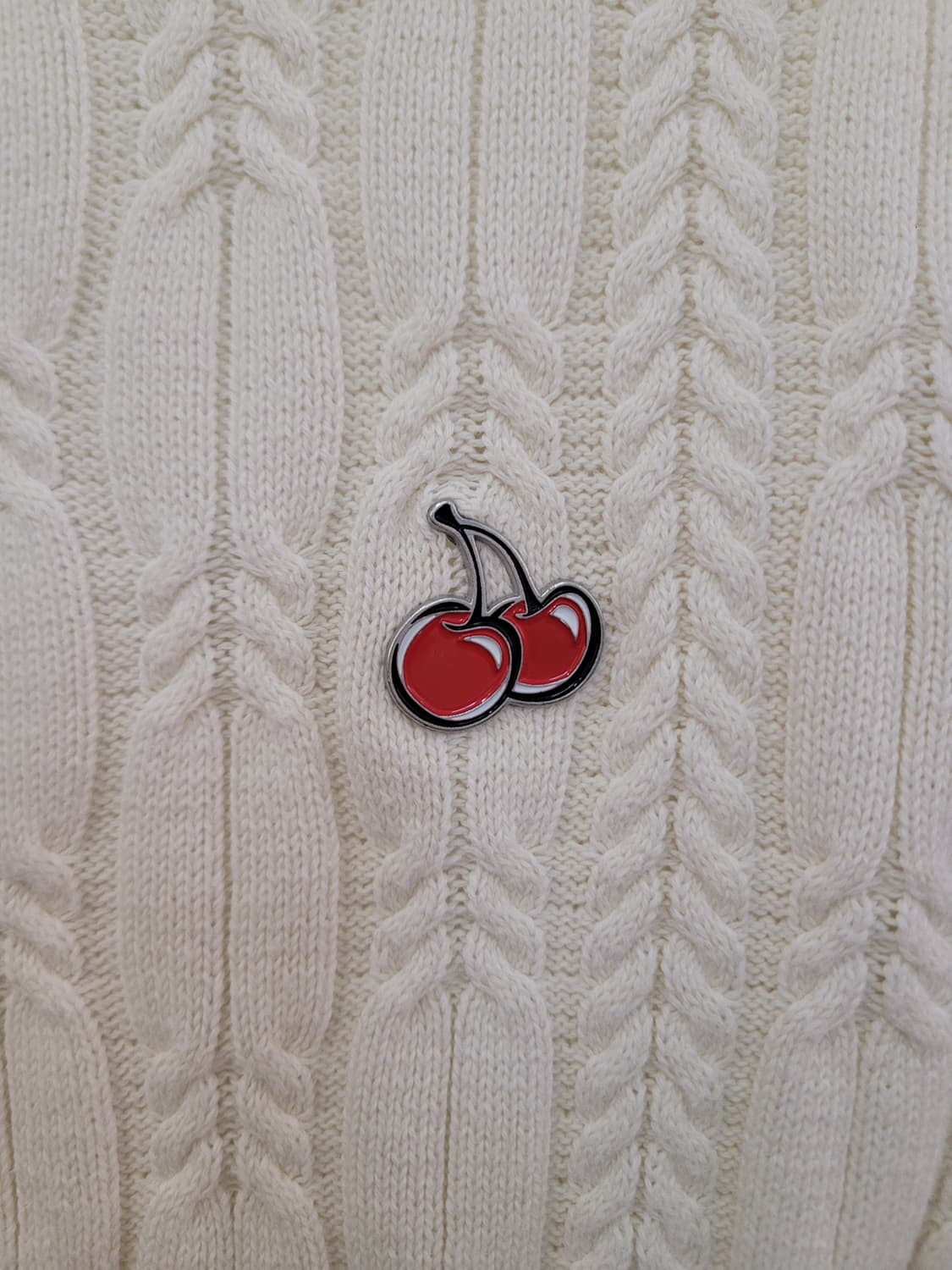 키르시 스몰체리 아이보리 케이블 크롭 니트 1사이즈 55사이즈 상품이미지3
