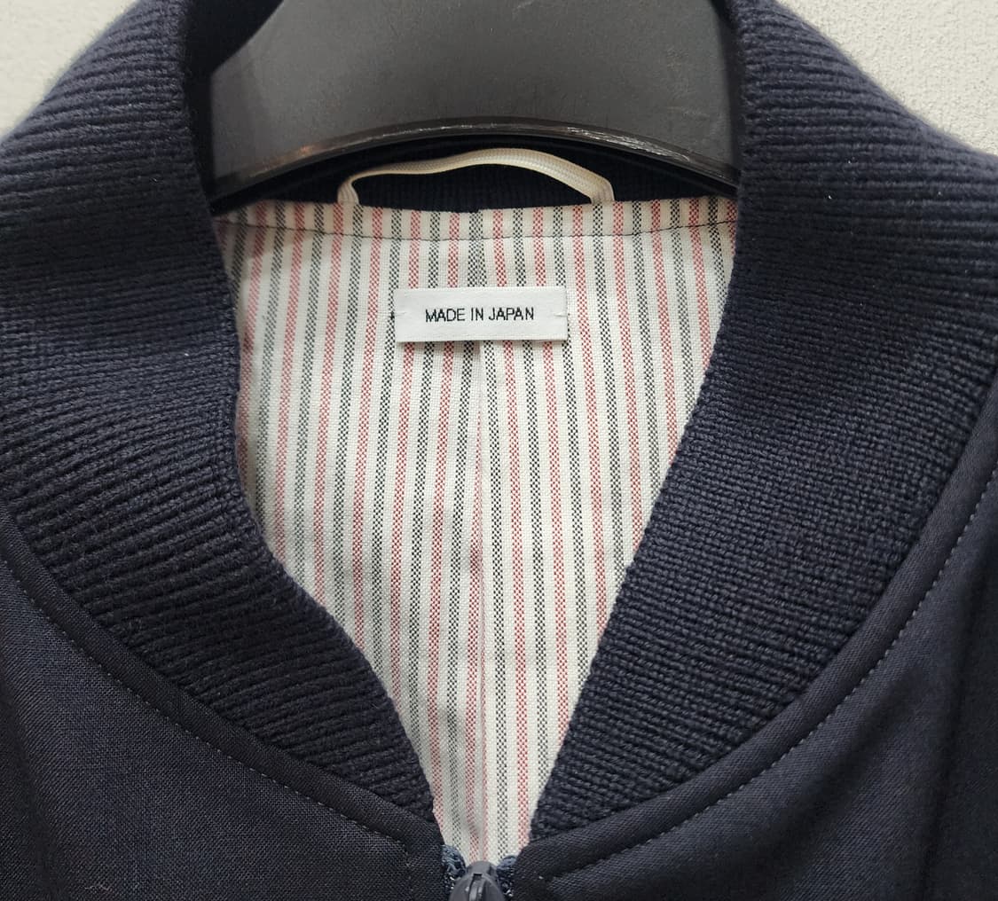 톰브라운 플레인 위브 울 블루종 자켓 4사이즈 백화점판 상품이미지7