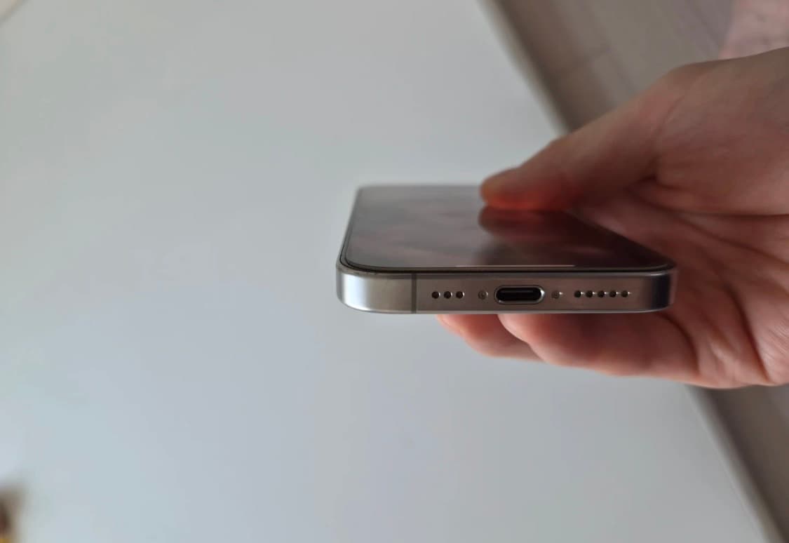 아이폰15프로 128gb 내추럴티타늄 무음 상품이미지8