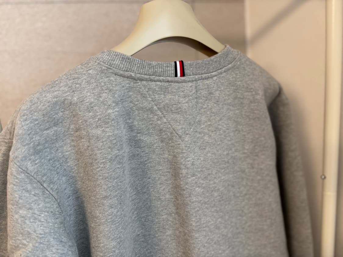 타미힐피거 맨투맨 티셔츠 상품이미지2