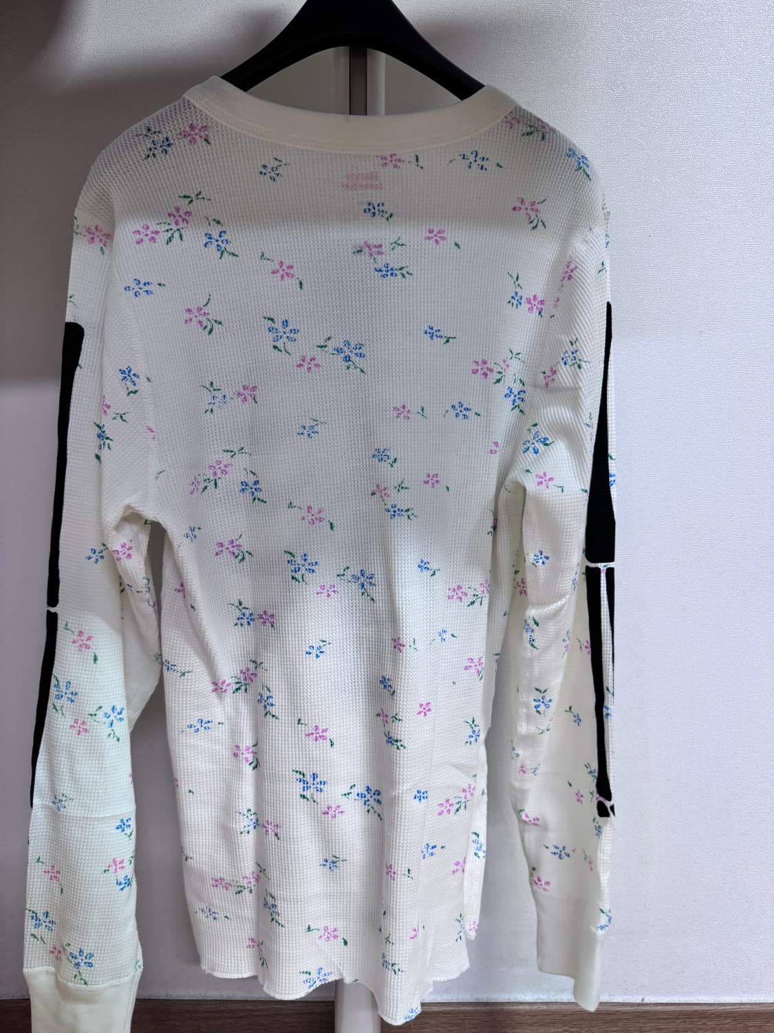 슈프림 헤인즈 본즈 써멀 크루 플로럴 25FW 상품이미지3