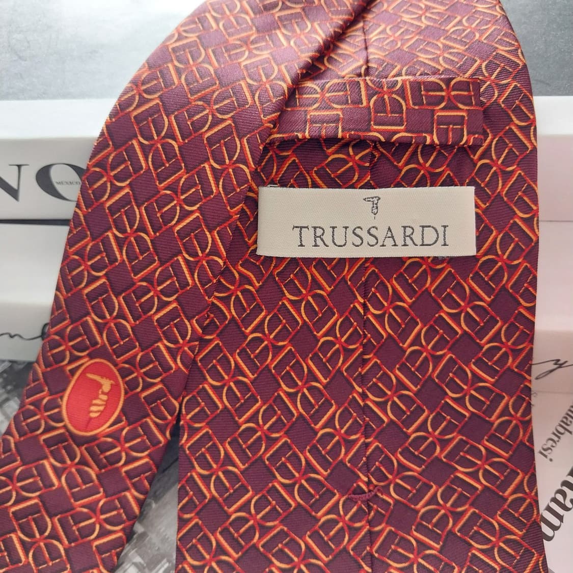 트루사르디 실크 와인 오렌지 로고 패턴 넥타이 9cm A+등급 K1308 상품이미지5