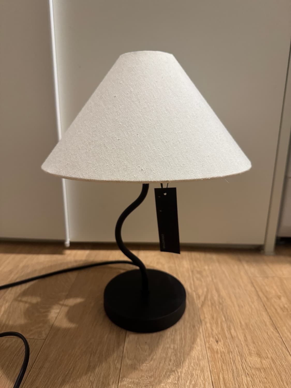 에프에프 컬렉티브 Fig Stand Lamp Black s 상품이미지1