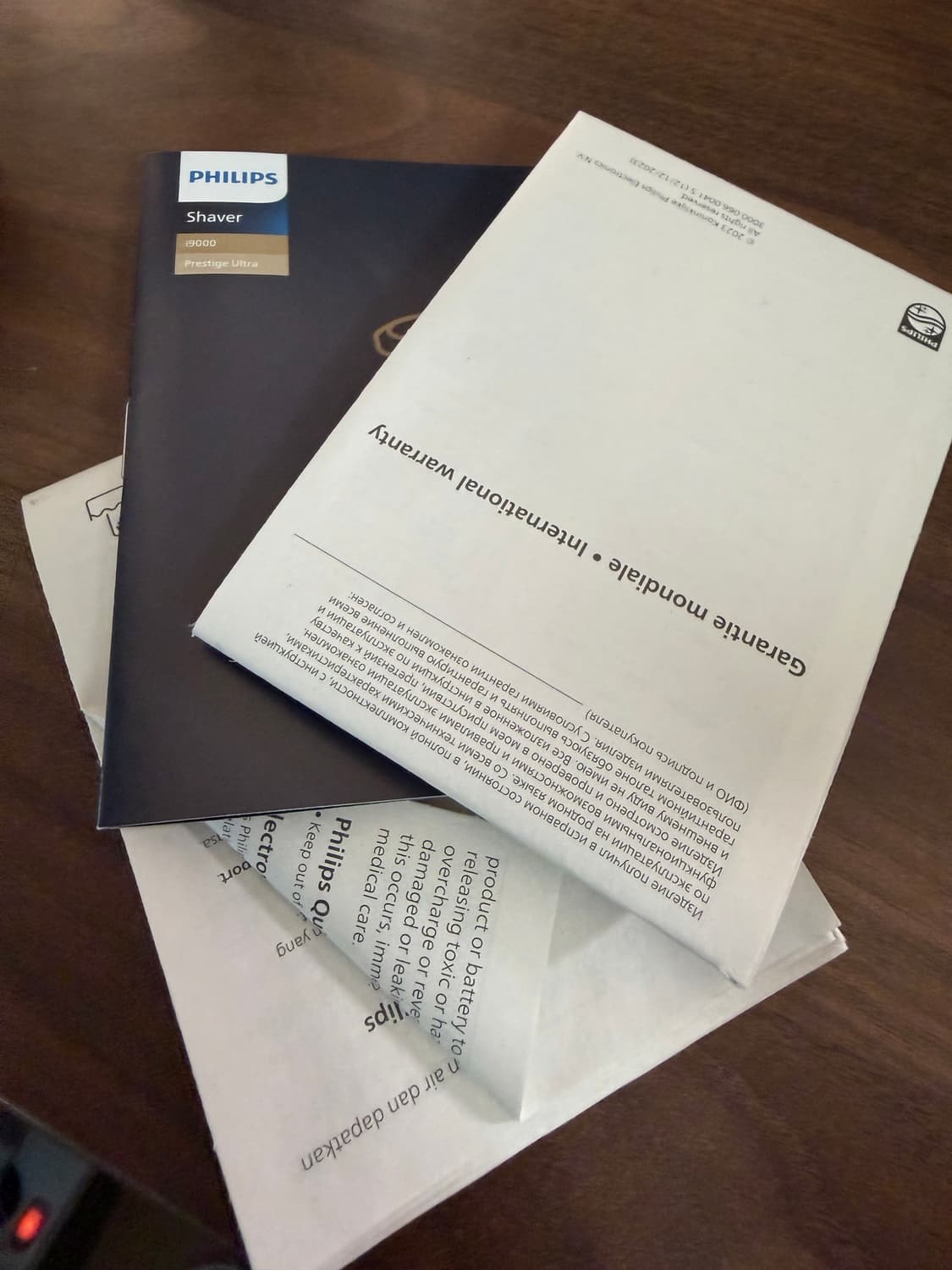 필립스 9000 프레스티지 울트라 골드 면도기 풀세트 상품이미지8