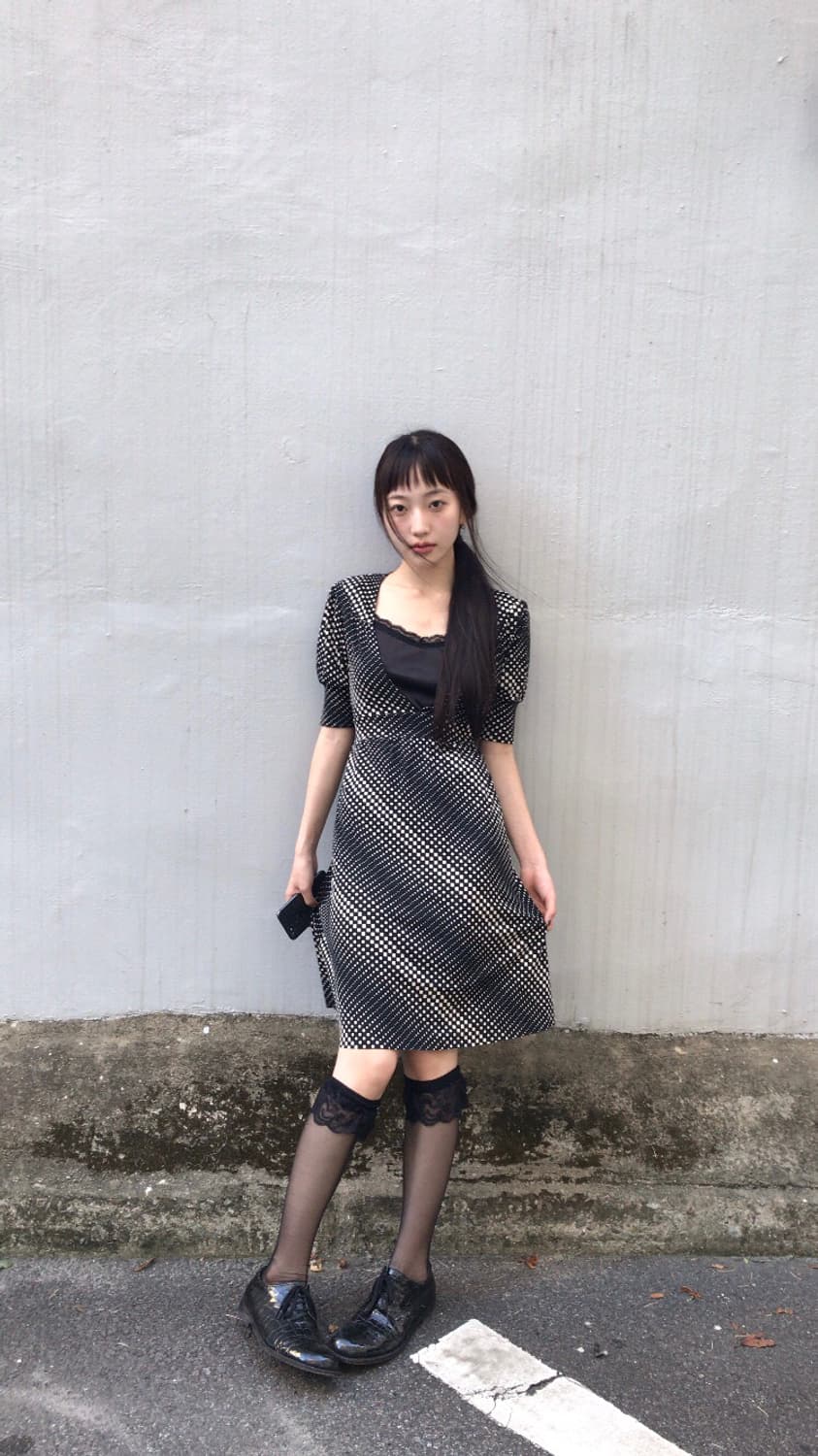 Free’s phrase v neck dress 상품이미지3