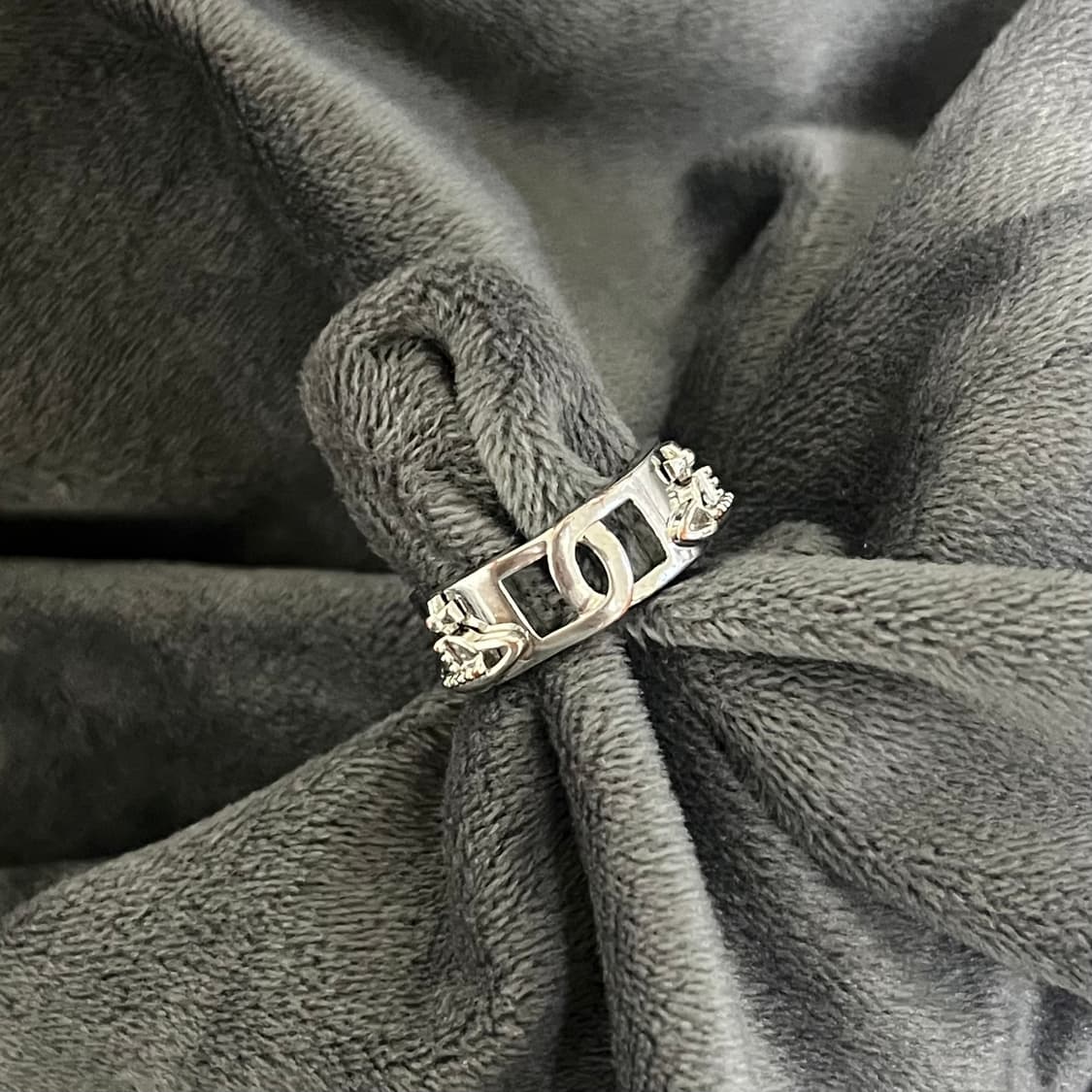 비비안웨스트우드 Viviennewestwood 로고 3면 각인반지 상품이미지3