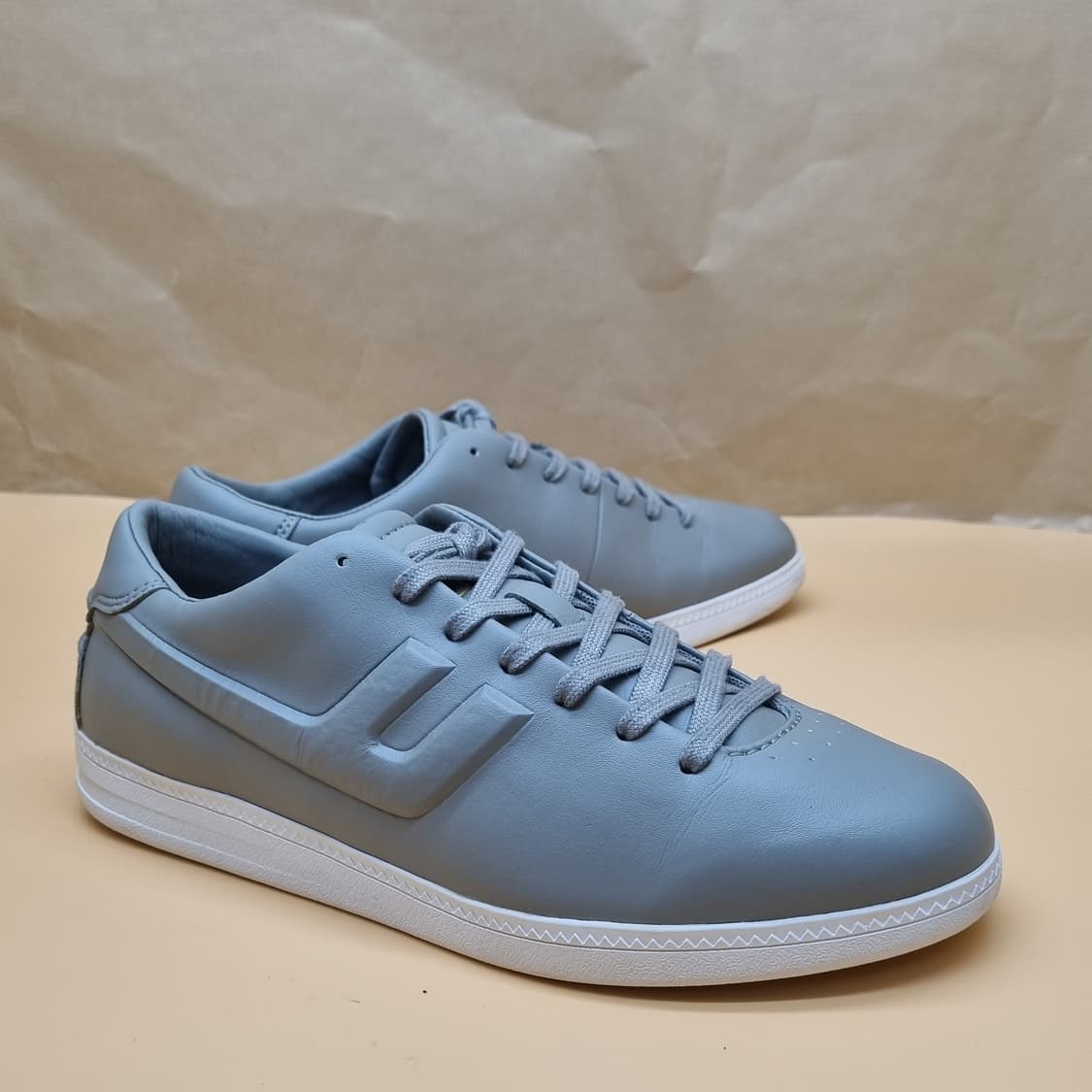 프로스펙스 남성가죽스니커즈 260 상품이미지1