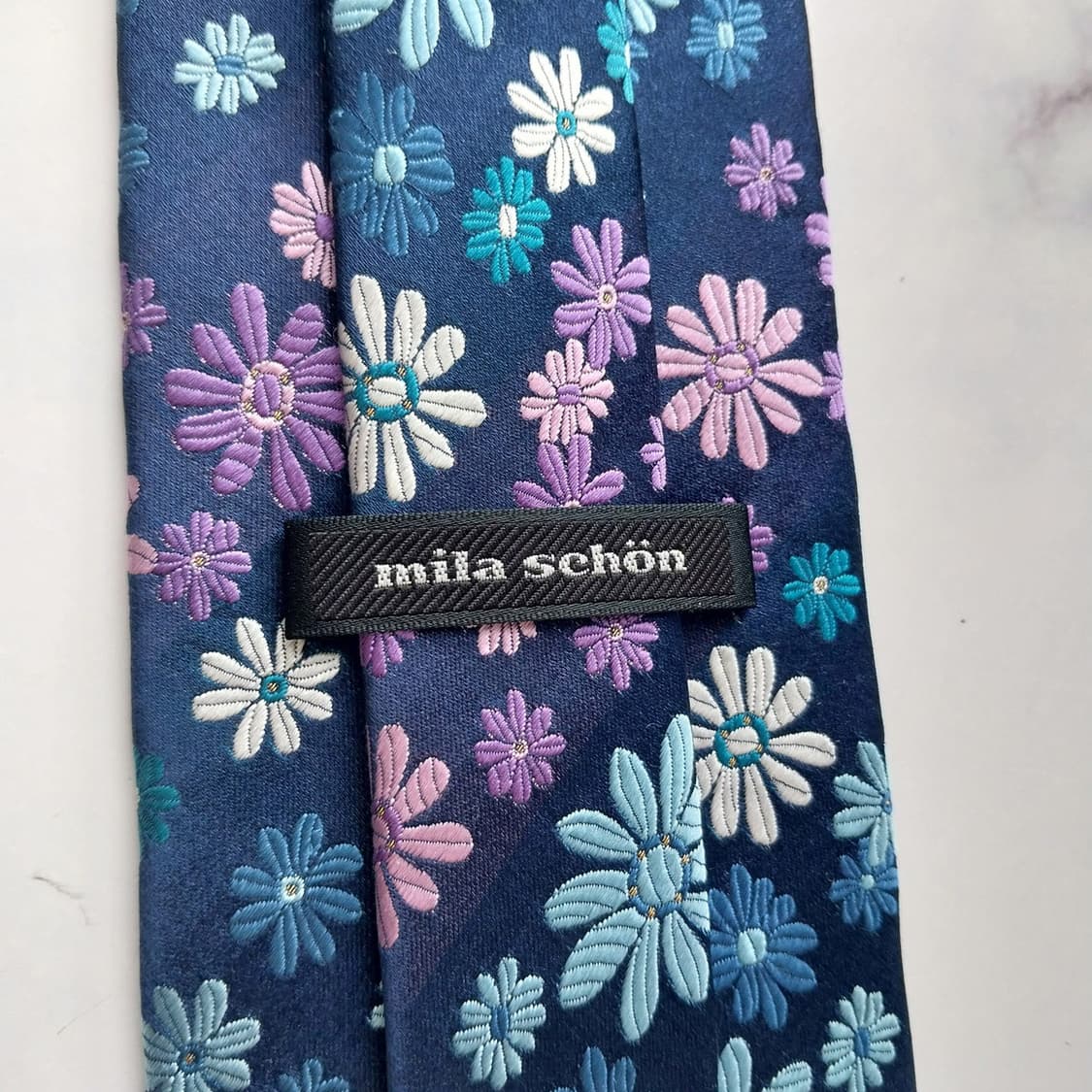 밀라숀 실크 네이비 플로럴 패턴 넥타이 9.7cm A+등급 K2114
 상품이미지9