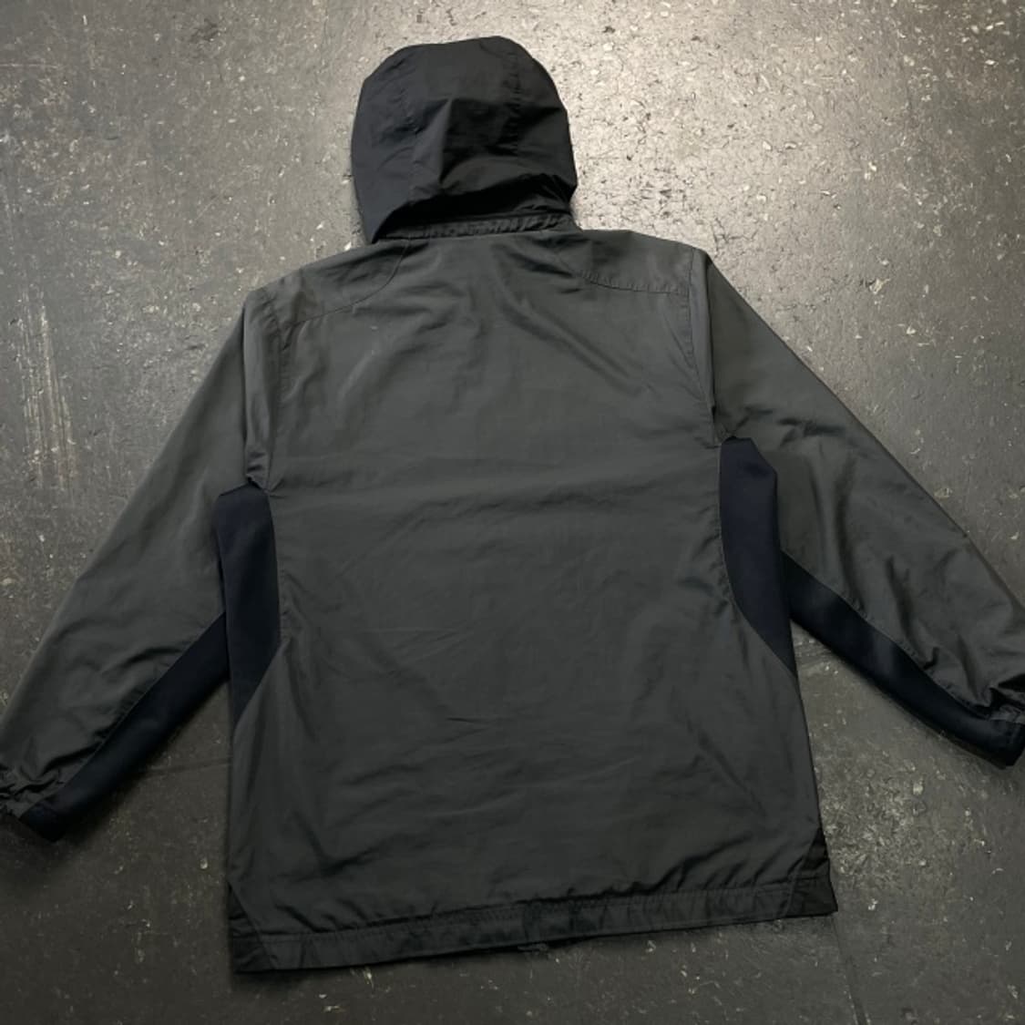 100 나이키 스우시 바람막이  상품이미지5