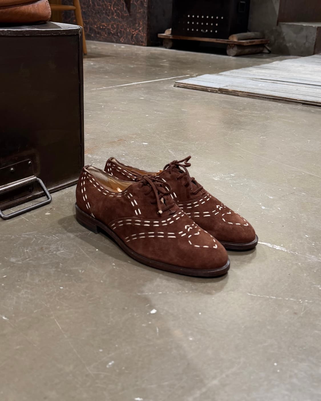 모스키노 브라운 스웨이드 화이트 스티지 하트 더비 슈즈 상품이미지1