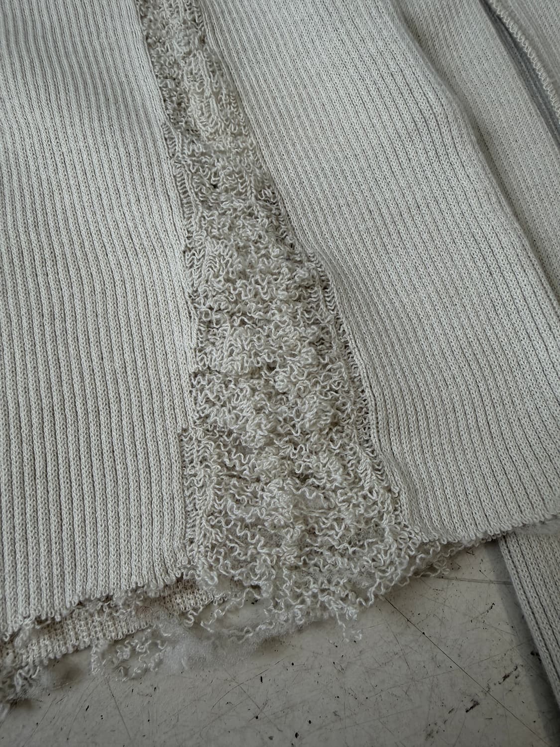 distressed long sleeve  상품이미지6