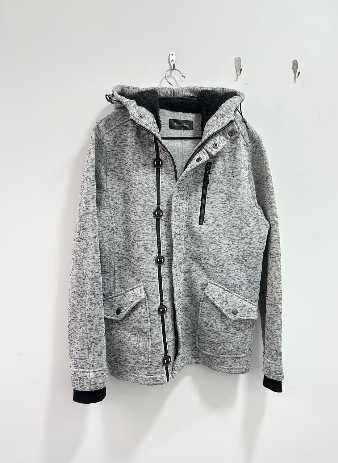 Thruxton gray fur buttoned detail jacket 상품이미지3