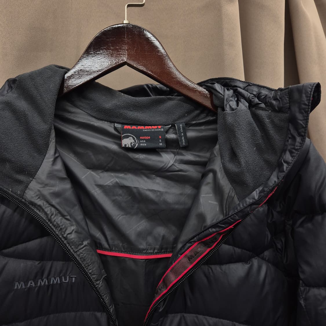마무트 여성 블랙 패딩 M 상품이미지2