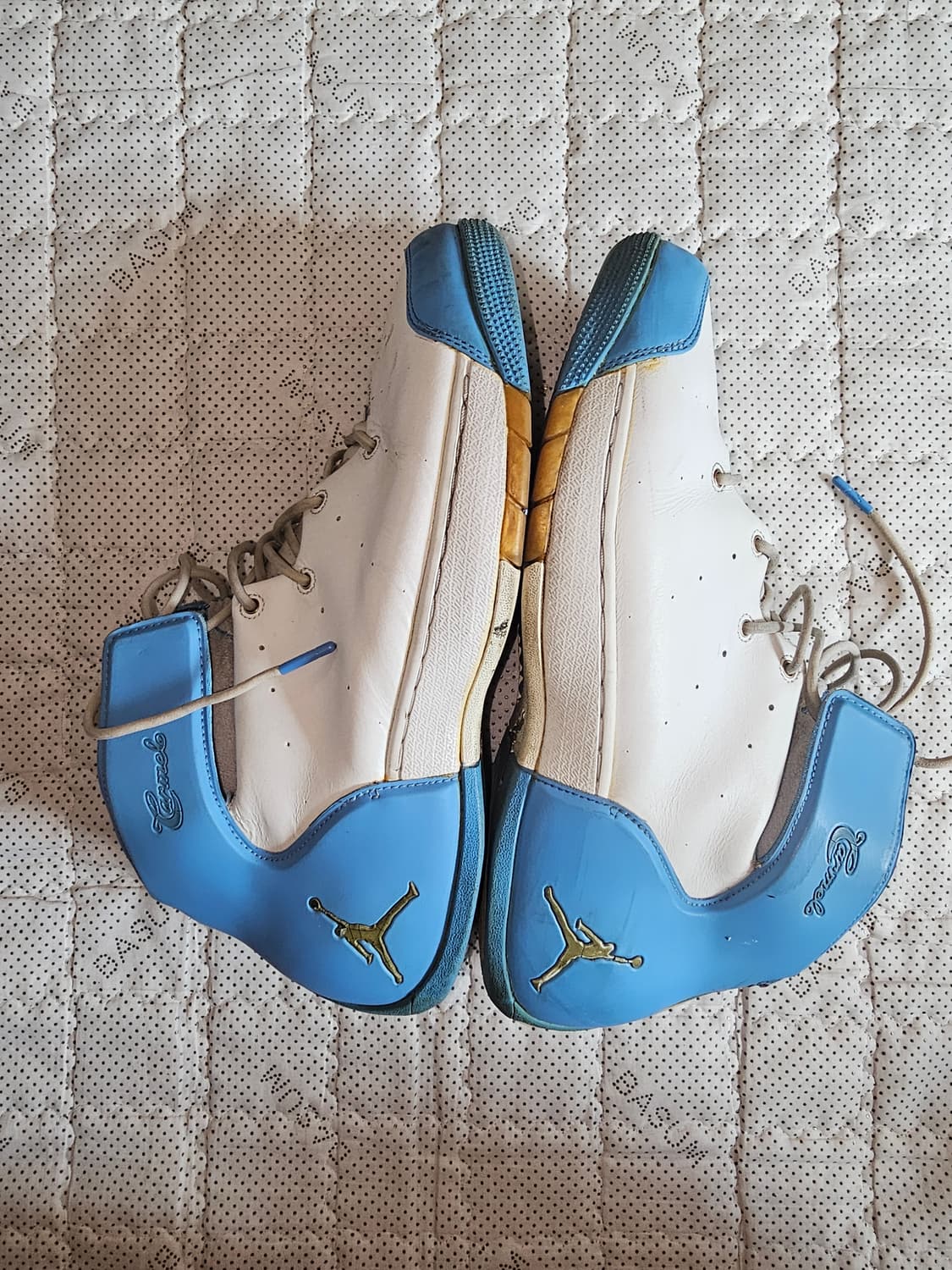 조던 카멜로 멜로 1.5 OG 2004 화이트/유니버시티 블루 하이탑 상품이미지3