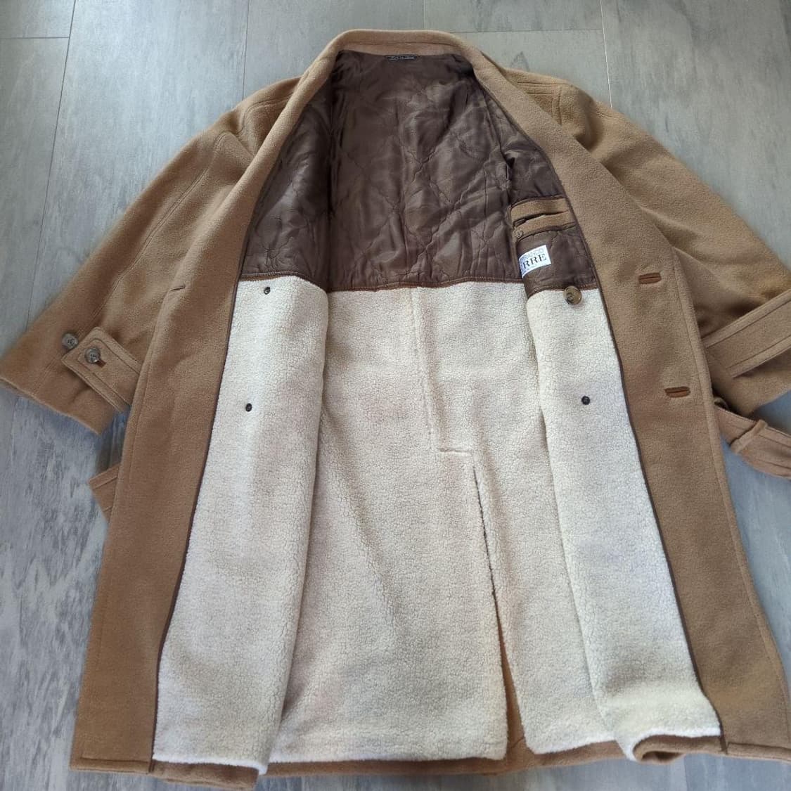 Made in Italy Gianfranco Ferré 카멜 헤어 코트 상품이미지3