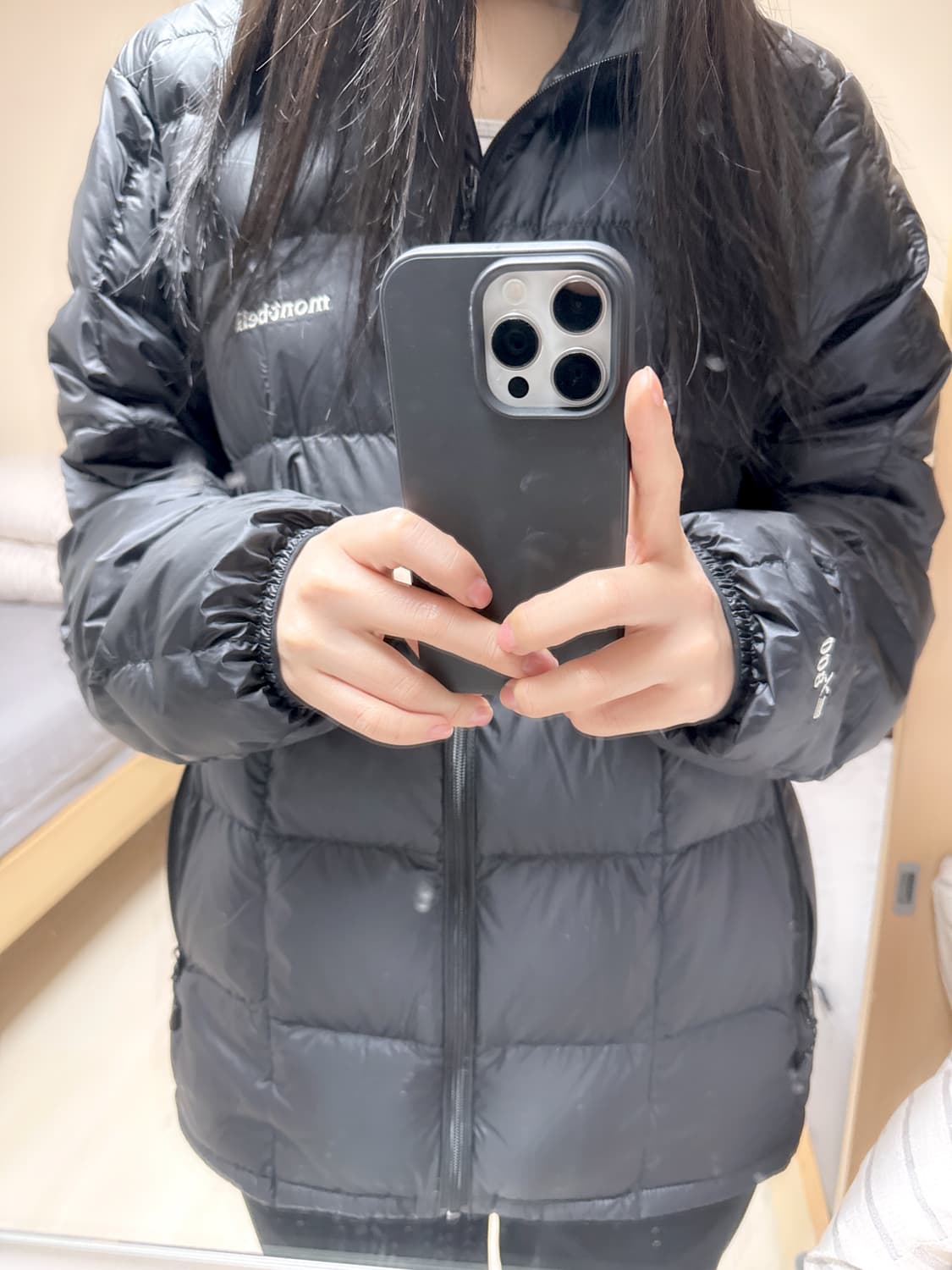 몽벨패딩m사이즈팝니다(실착1회) 상품이미지1