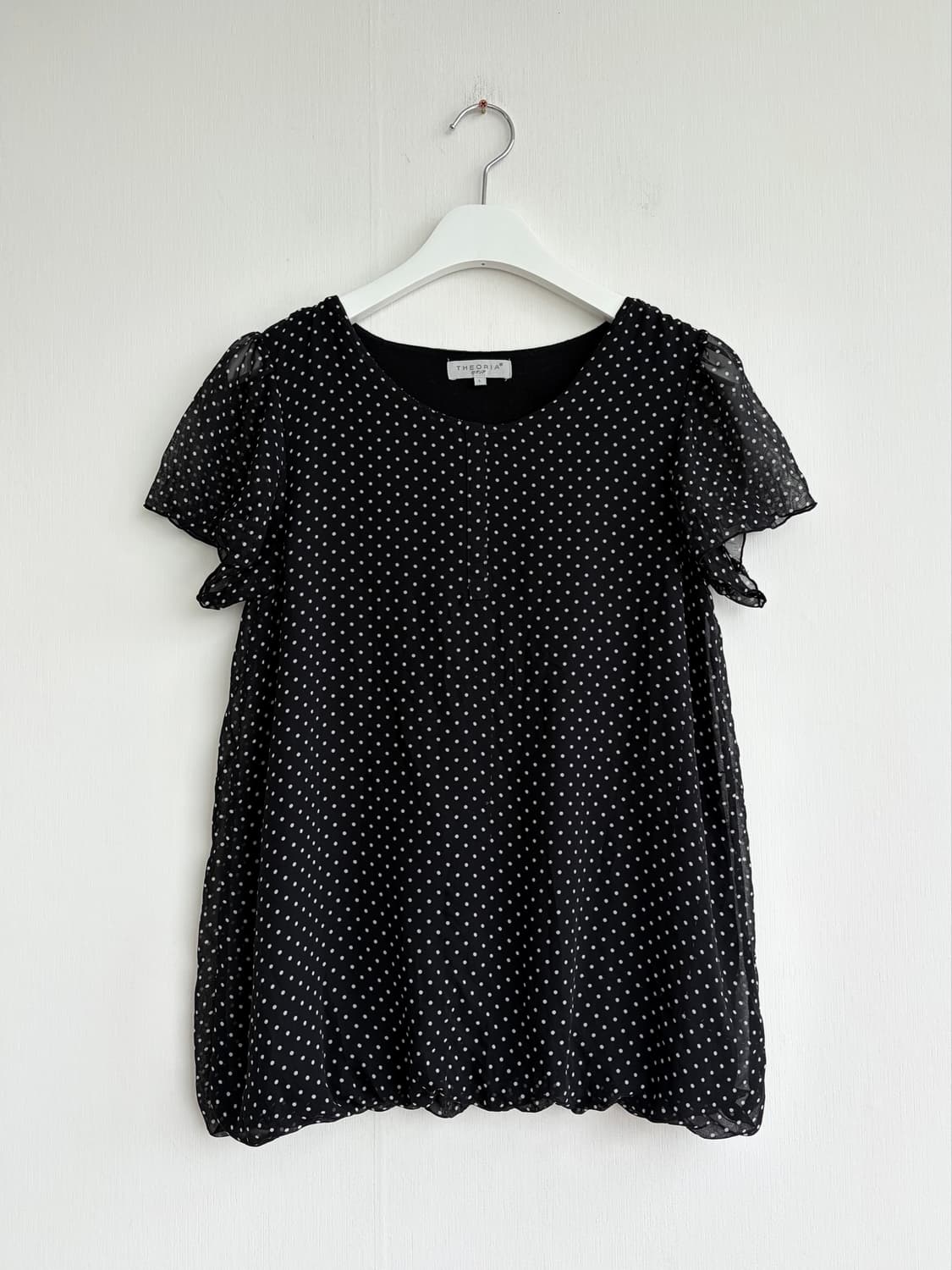 SALE) THEORIA 도트 셔링 블라우스 상품이미지1