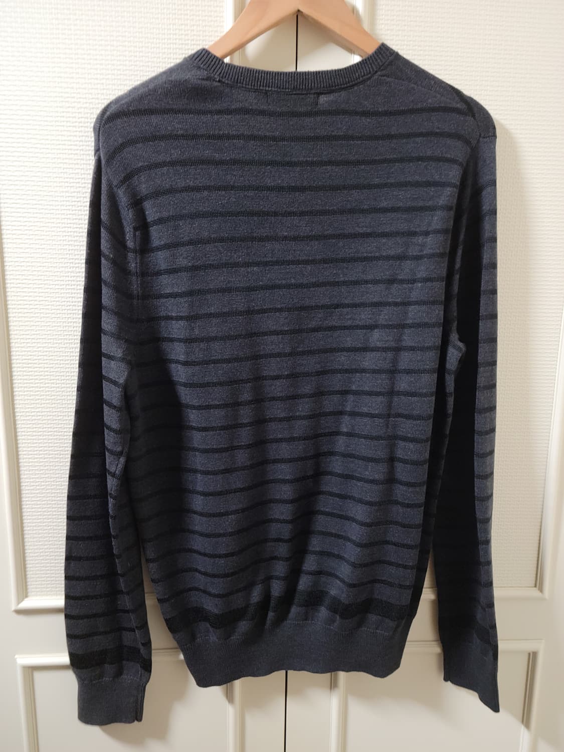 캘빈클라인 진 스트라이프 패턴 니트 M 사이즈 (남성 100) 상품이미지8