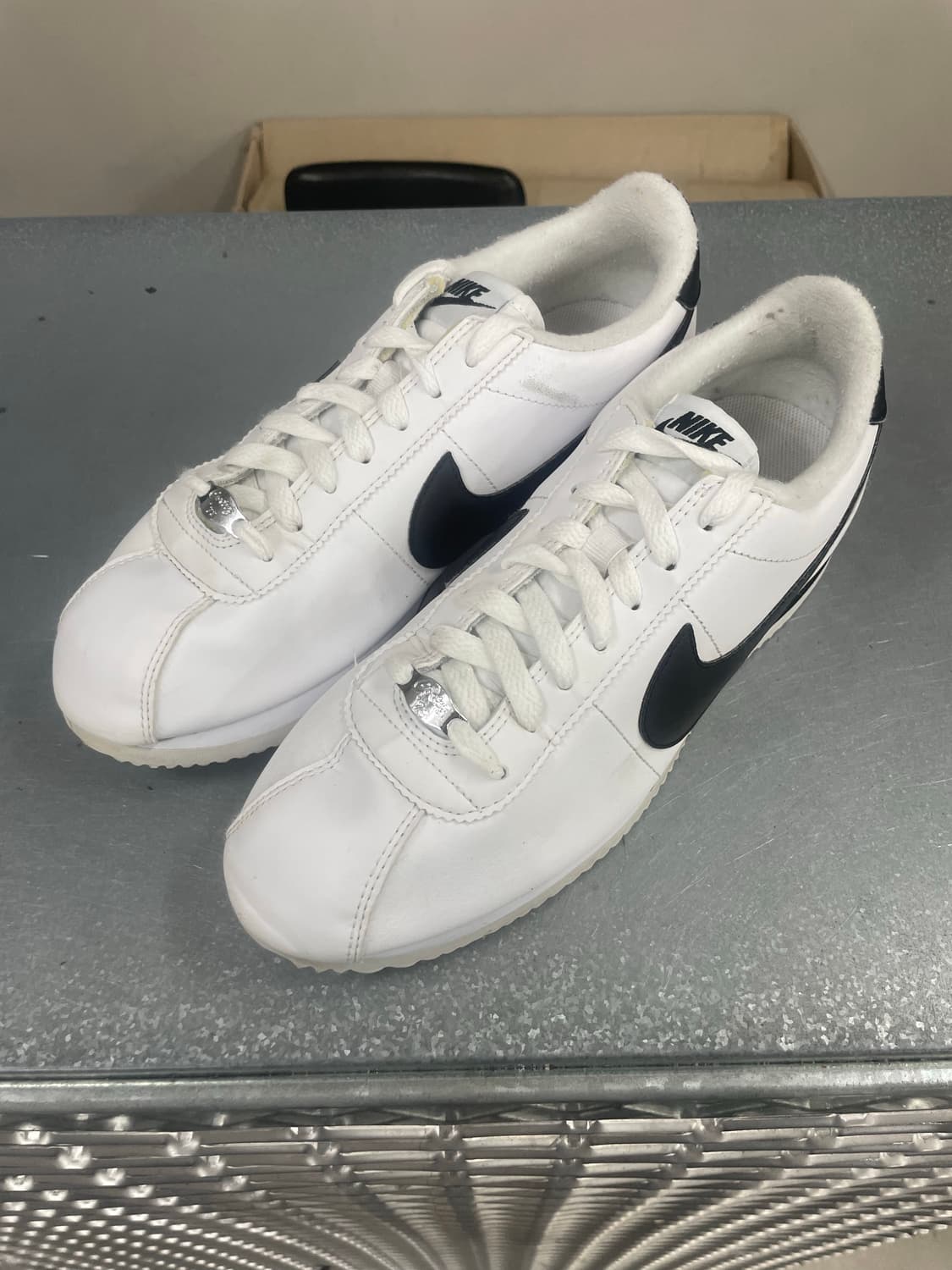 나이키 코르테즈 화이트 블랙 275 상품이미지2