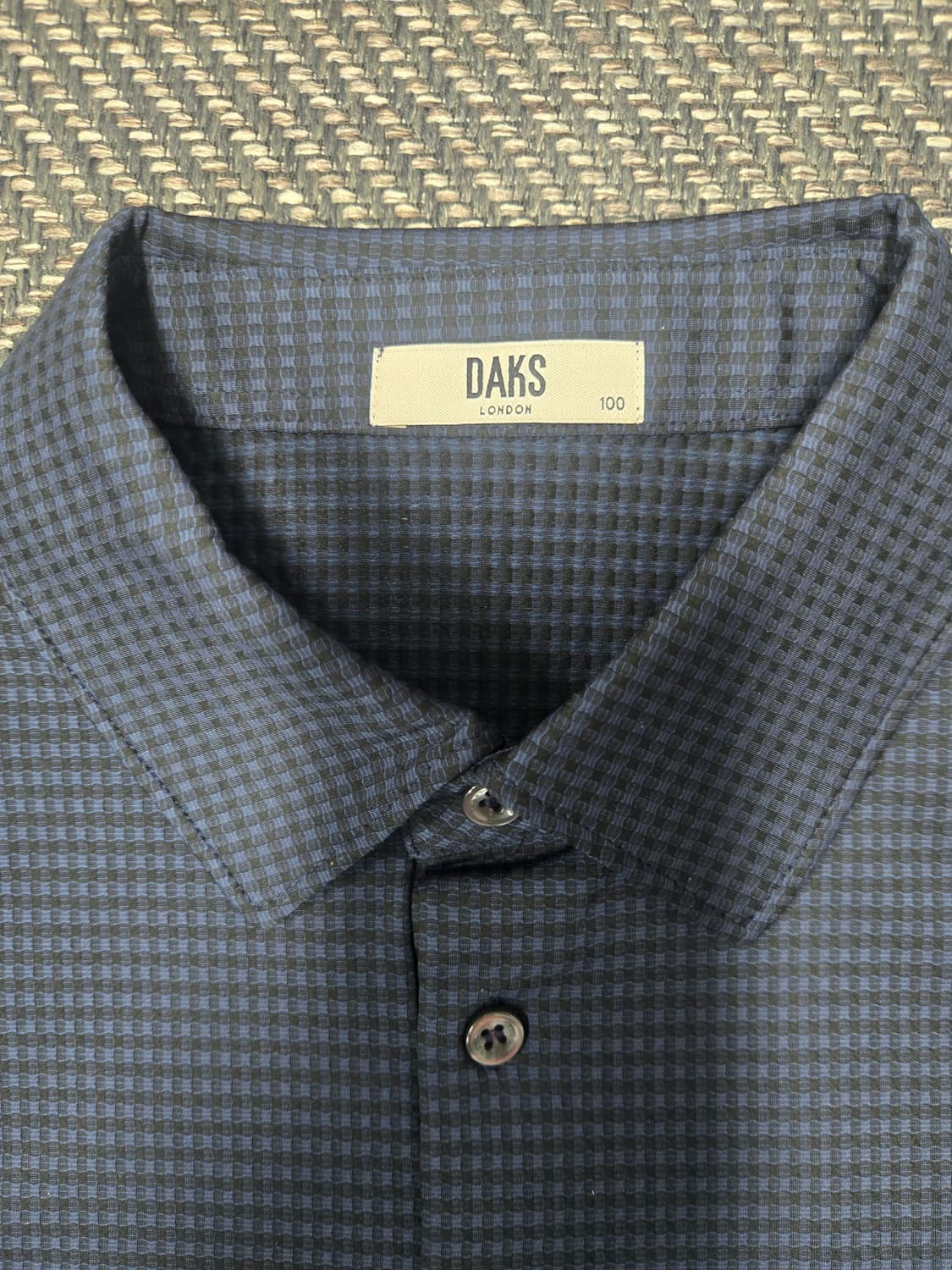 닥스 25ss 네이비 깅엄 긴팔 카라 티셔츠 DMTS5A 304N2 상품이미지4