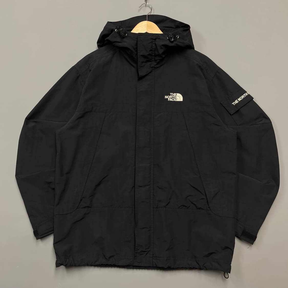 노스페이스 후드 바람막이 블랙 95 [051404] 상품이미지2