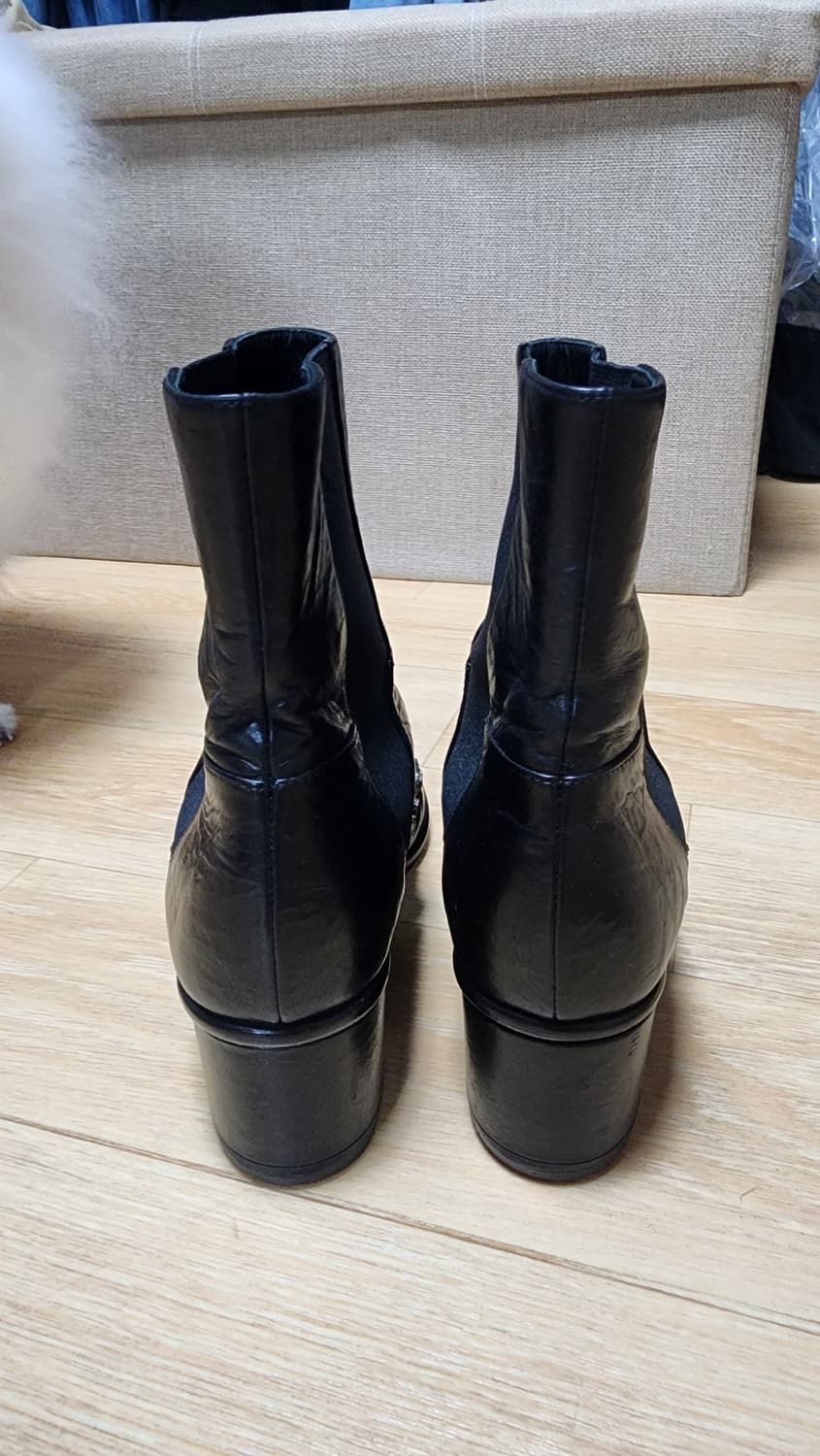 샤넬 CC로고 시그니처 참장식 첼시 앵글 부츠 상품이미지4