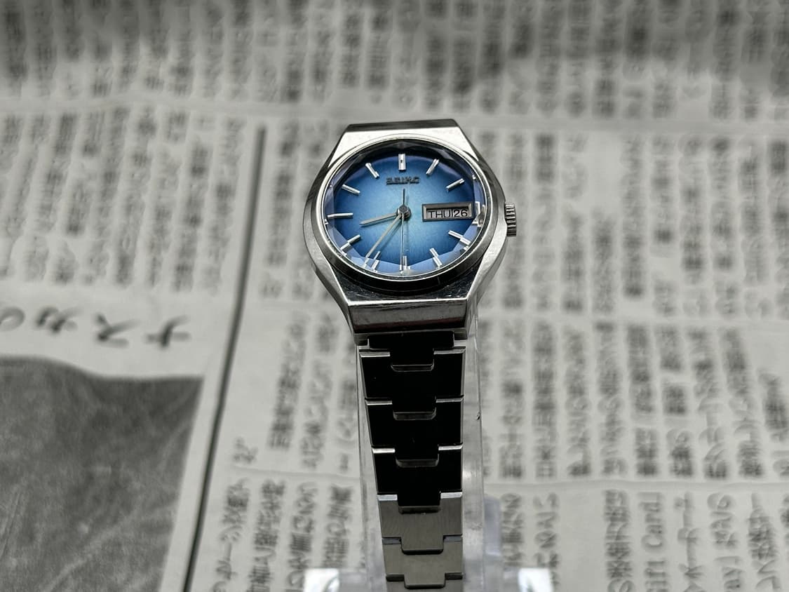 [1978년 빈티지] 세이코 쿼츠 10각 컷팅글래스 데이데이트 레이디스 상품이미지2