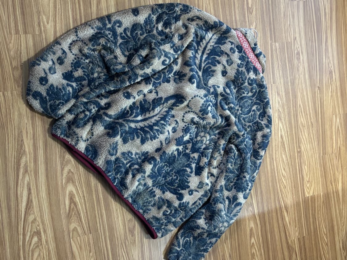 캐피탈 다마스크 패턴 플리스 집 블루존 베이지 상품이미지3