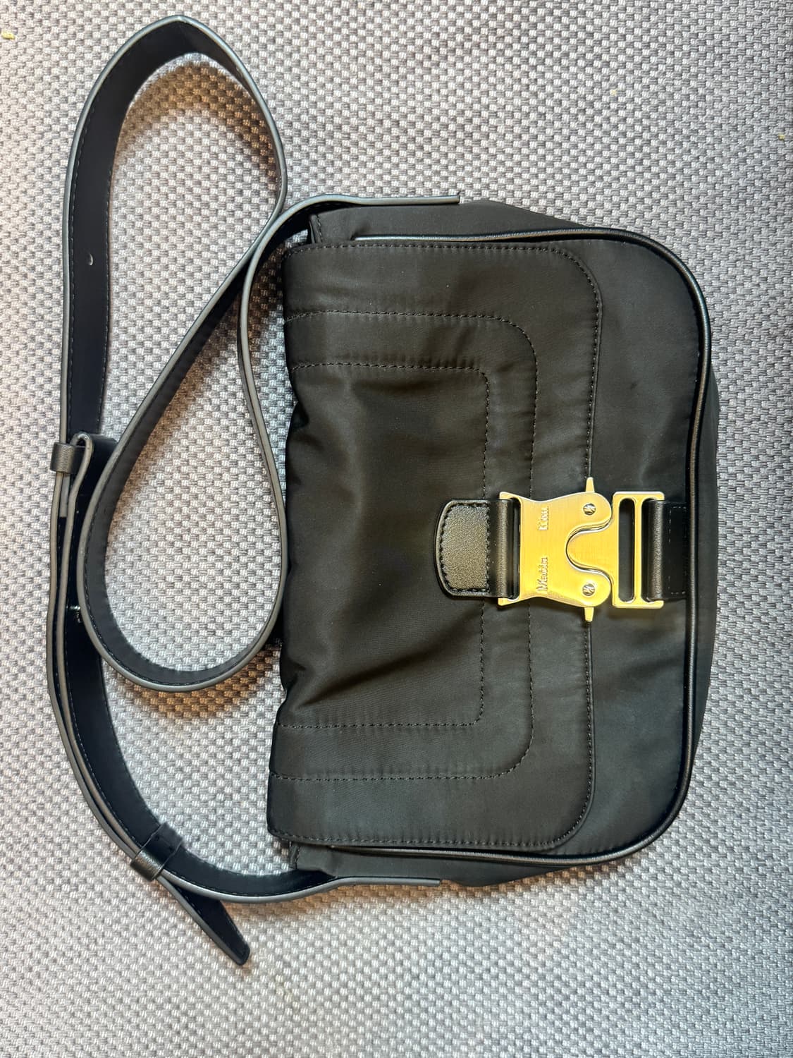 마뗑킴 미니 버클백 블랙 상품이미지4