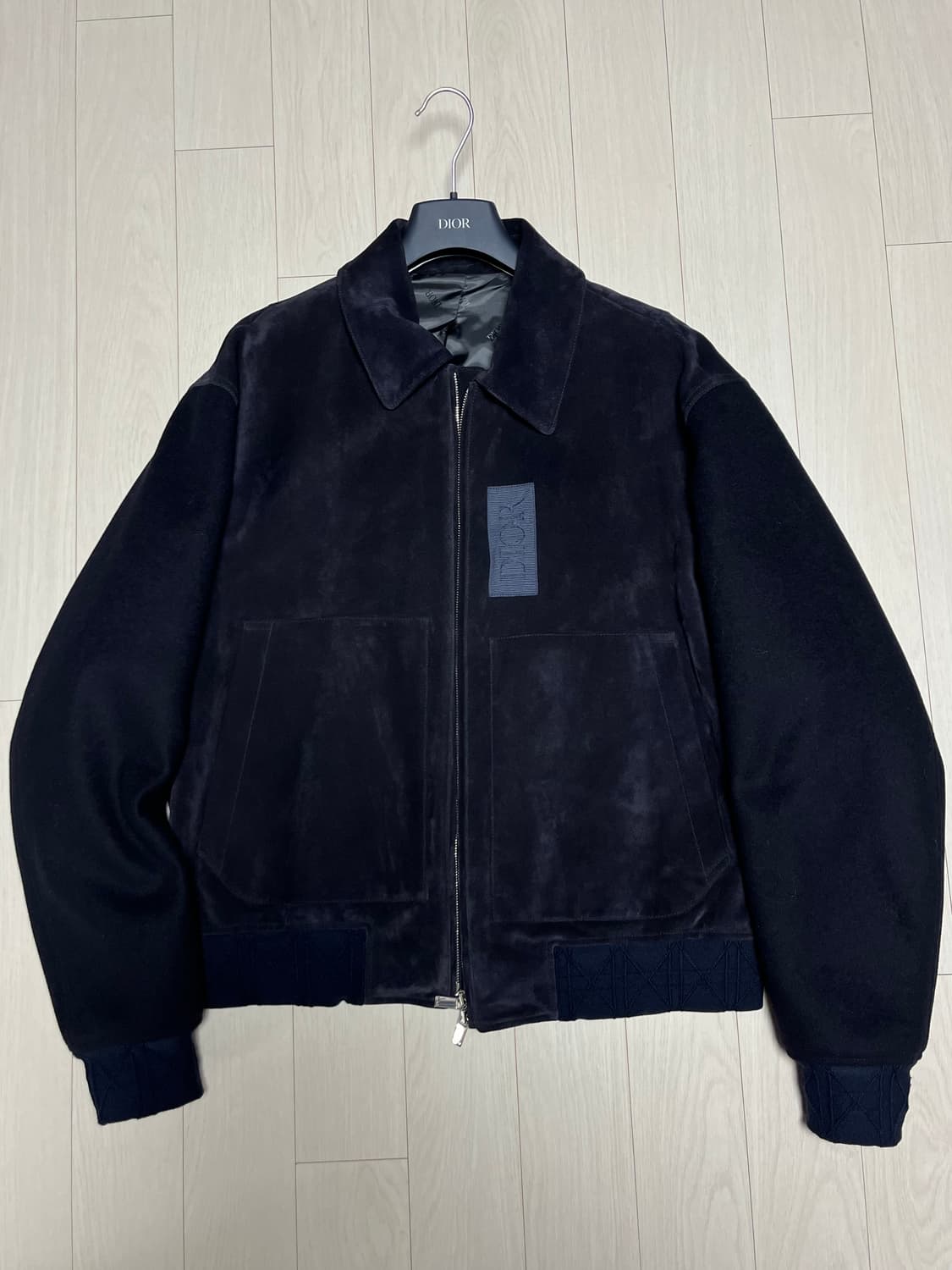 디올 스웨이드 바시티자켓 상품이미지1