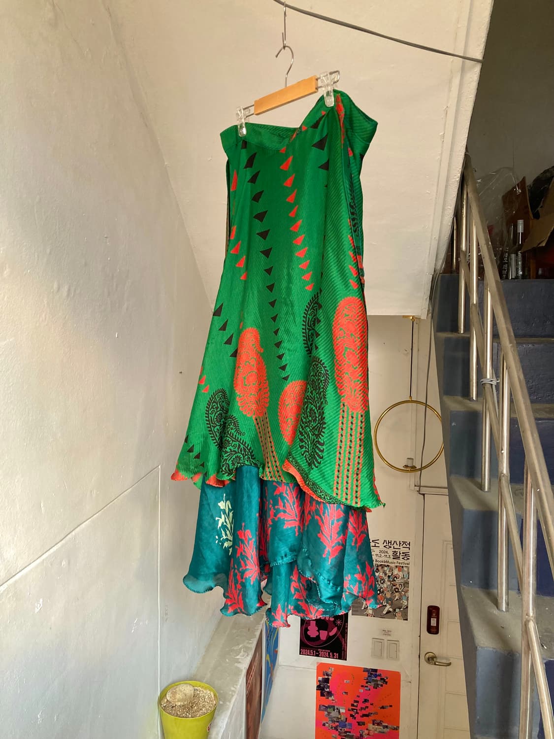 실크 프릴 레이어드 랩 스커트 상품이미지4