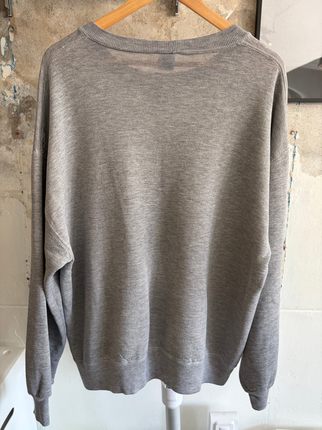 90s 디스트레스드 러셀 플레인 스웻 상품이미지2