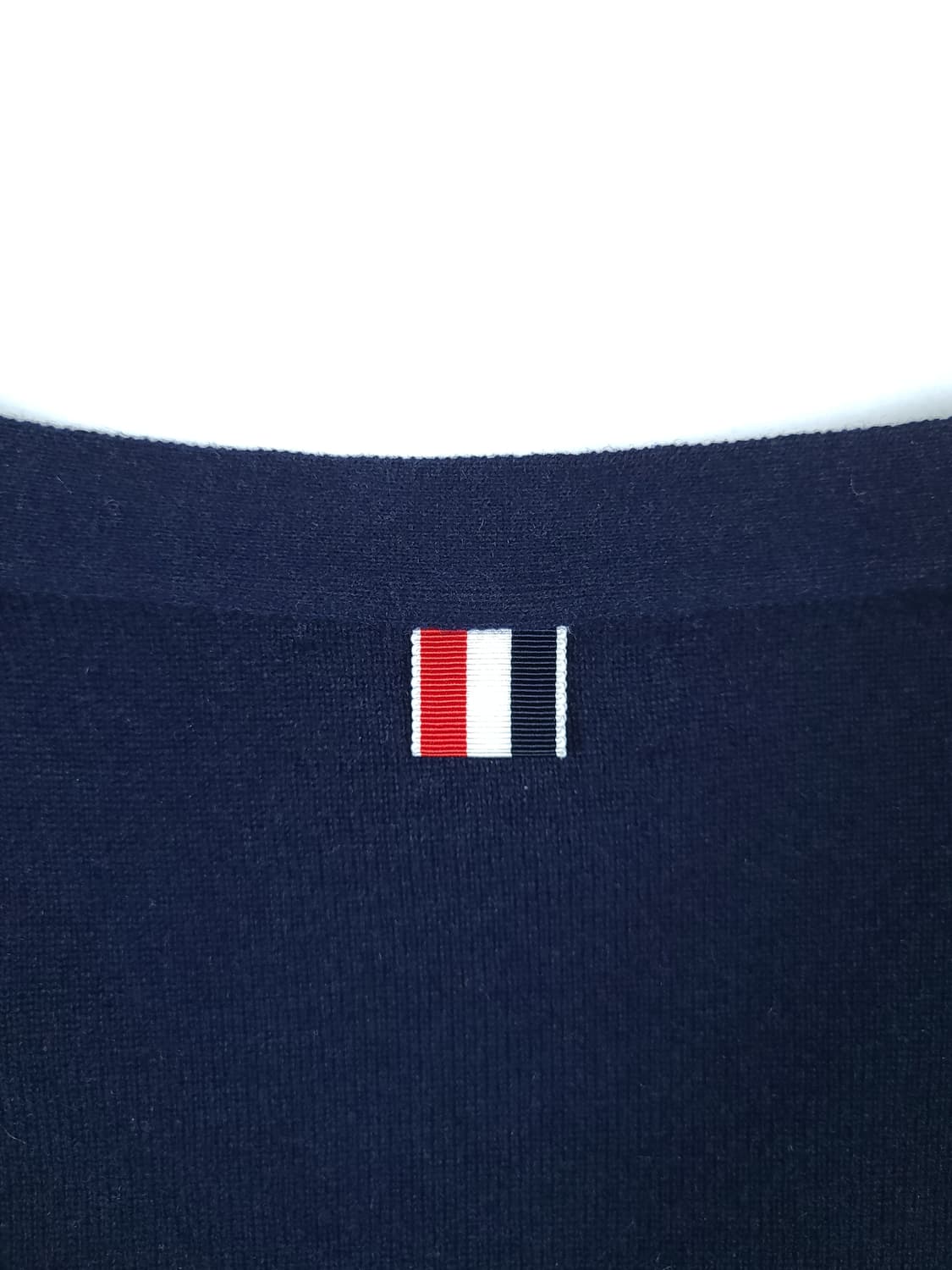 톰브라운 4바 캐시미어 가디건 상품이미지8