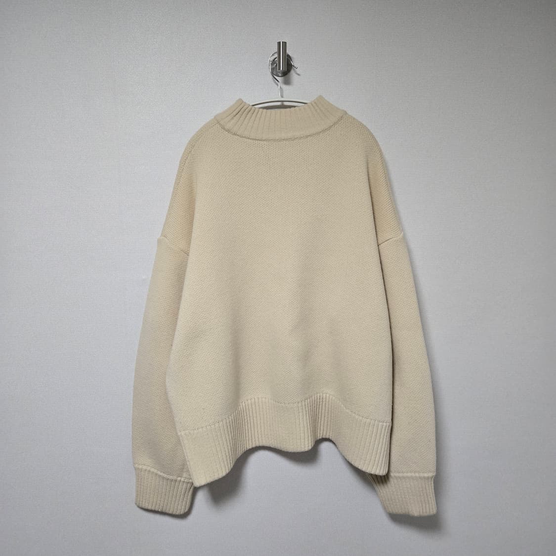 아더에러 슬라이스로고 니트 / 남성 니트/ 남자 니트  상품이미지7