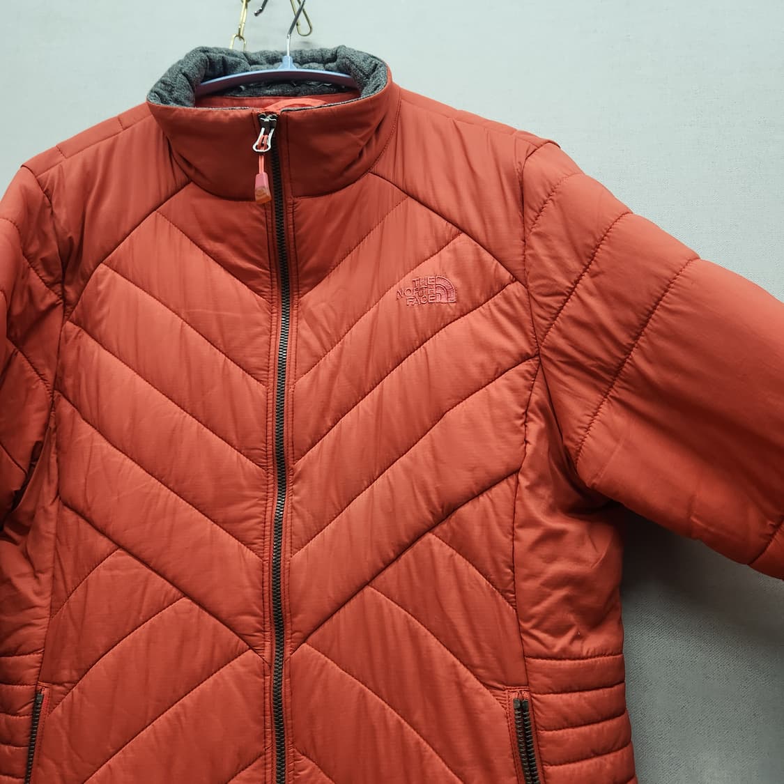 노스페이스 로고 경량 패딩 M(남여공용) 상품이미지2